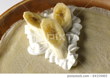 Banana crepe Banana crepe 64154905