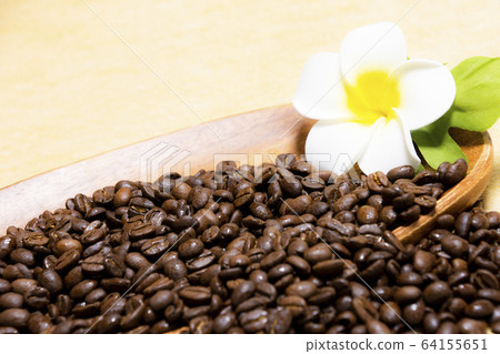 Coffee beans  64155651