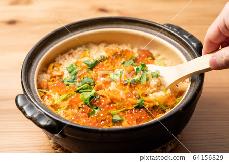 Sea urchin cooked rice 64156829