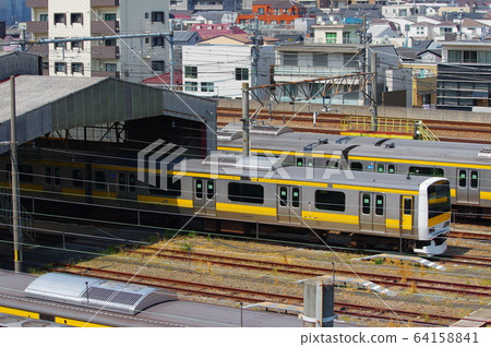 中野站附近來回的火車 中野站附近來回的火車 64158841