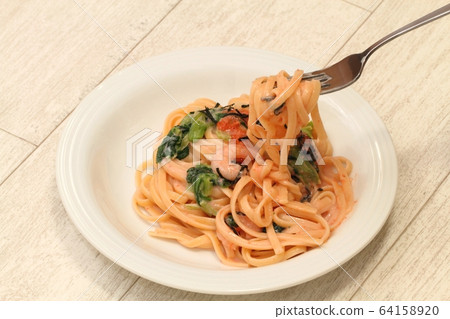 Mentaiko cream pasta Mentaiko cream pasta 64158920