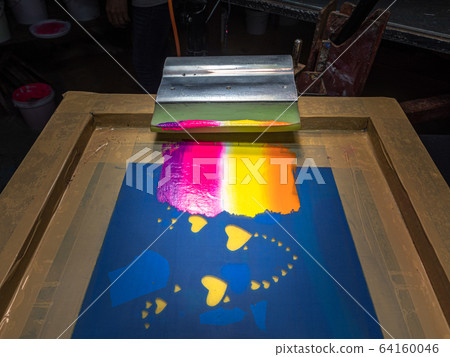 blend colors in sweet tone 64160046