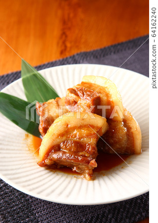 煮熟的豬肉 64162240
