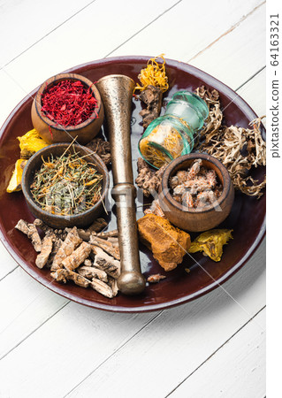 Set healing herbs 64163321