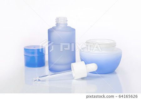 Anti pollution drops and daily care cream 64165626