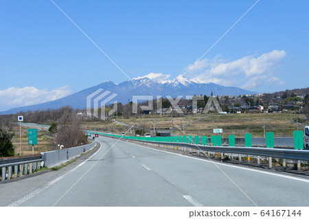 Yatsugatake seen from Chuo Expressway 64167144
