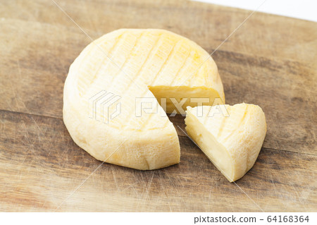 卡門培爾奶酪 64168364