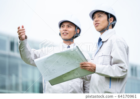 Workers, general contractors, construction, construction 64170961