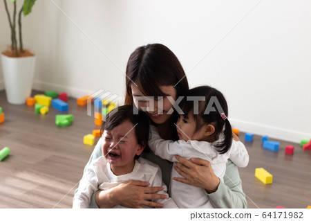 Children fight Children fight 64171982