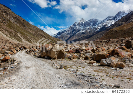 Dirt road in Himalayas 64172293