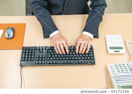 Business scene personal computer Business scene personal computer 64172358