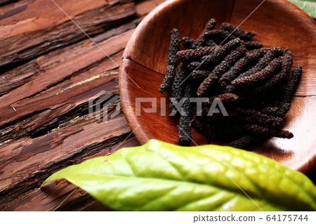 吹笛者 吹笛者 64175744