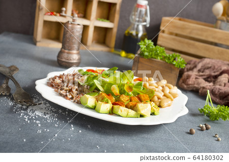 salad salad 64180302