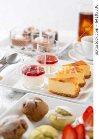 dessert dessert 64185336