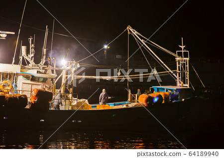 fishing village landscape. fresh fish market at the port in Korea 103 64189940