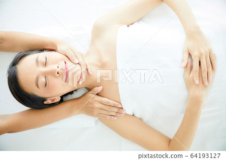 ิBeauty woman massage spa Estee relaxing person material ิBeauty woman massage spa Estee relaxing person material 64193127