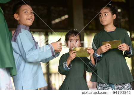 Hari Raya Eid Al-Fitr concept. 64193845