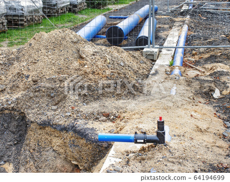 Valve with press reduction in drink water delivery Valve with press reduction in drink water delivery 64194699