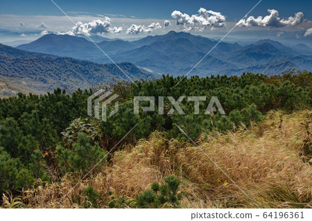 Mt.Kurohime and Takatsuma seen from Mt.Myoko and Hiuchi 64196361
