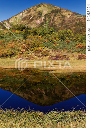 從天狗的花園看山上的秋火 64198424