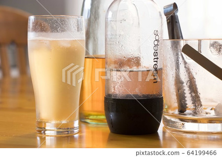 梅酒蘇打水 梅酒蘇打水 64199466
