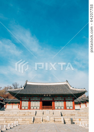 Gyeonghuigung Palace traditional architecture in Seoul, Korea 64207788