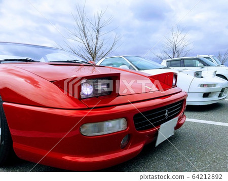 法拉利和NSX 64212892