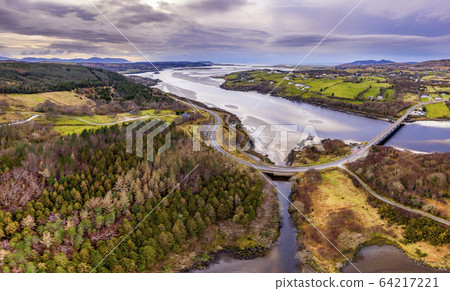 The bridge to Lettermacaward in County Donegal - Ireland. 64217221