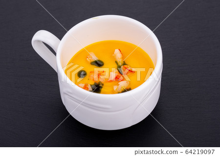 Soup puree fish and meat, vegetable and vegetarian for field service Soup puree fish and meat, vegetable and vegetarian for field service 64219097