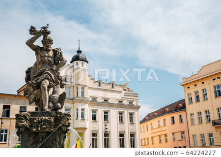 Jupiter fountain and Dolni Namesti old town square in Olomouc, Czech Republic 64224227