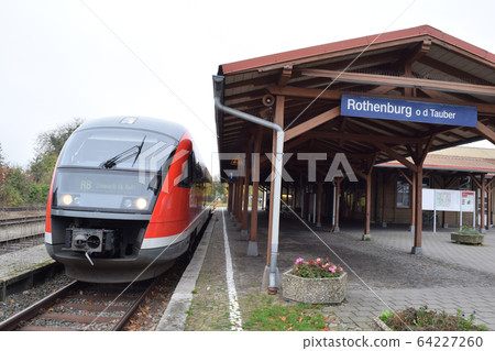 德國鐵路車（Rothenburg ob der Tauber站） 64227260