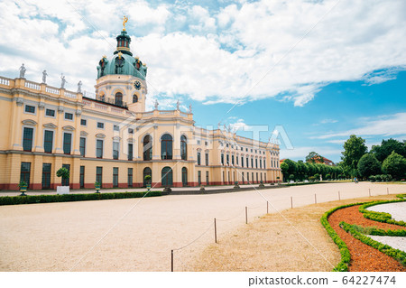 Charlottenburg palace and garden in Berlin, Germany Charlottenburg palace and garden in Berlin, Germany 64227474