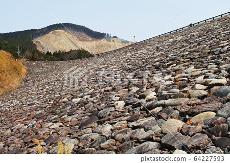 Shiga / Aoto Dam (a dam with a very rare spillway structure unlike any other in the world) 64227593