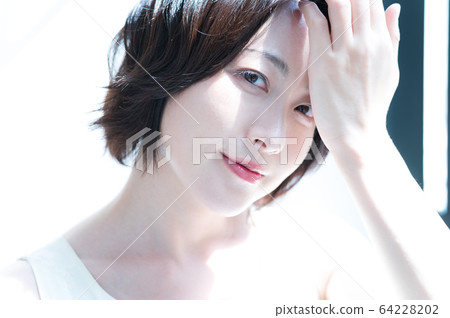 Women beauty Women beauty 64228202