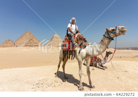 Egypt cairo giza pyramid Egypt cairo giza pyramid 64229272