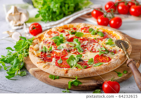 Pizza margherita homemade Pizza margherita homemade 64232615