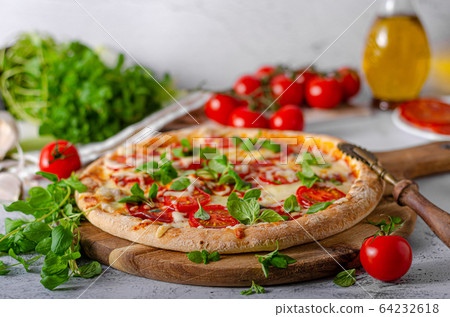 Pizza margherita homemade Pizza margherita homemade 64232618