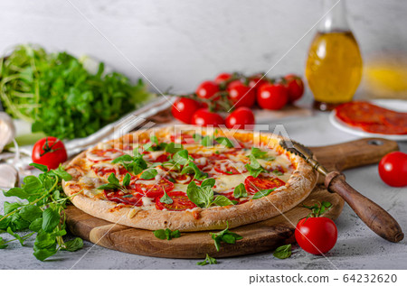 Pizza margherita homemade Pizza margherita homemade 64232620