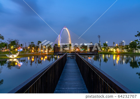 台灣台中市Aikotobashi夜景部 台灣台中市Aikotobashi夜景部 64232707