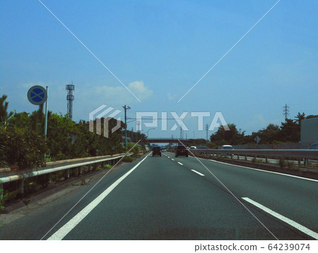 主幹道 64239074