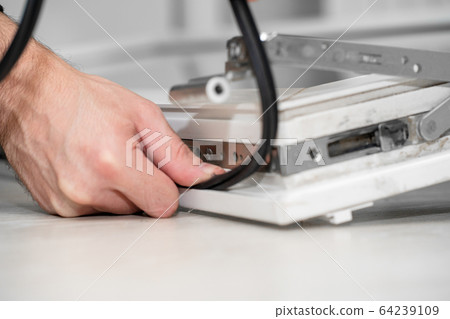 Professional master at repair and installation of 64239109
