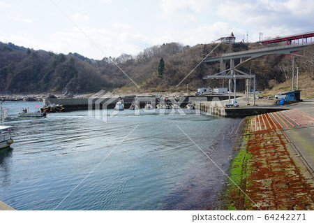 從澤漁港看到的大澤橋 從澤漁港看到的大澤橋 64242271