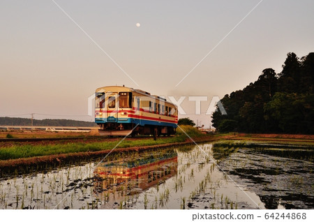 Regular train running between Hitachinaka Kaihin Railway Minato Line, Nakane and Kanakami Stations (Miki 300) Regular train running between Hitachinaka Kaihin Railway Minato Line, Nakane and Kanakami Stations (Miki 300) 64244868