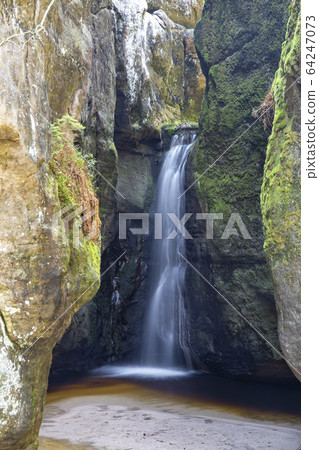 Small waterfall, Teplice Adrspach Rocks, Eastern Small waterfall, Teplice Adrspach Rocks, Eastern 64247073