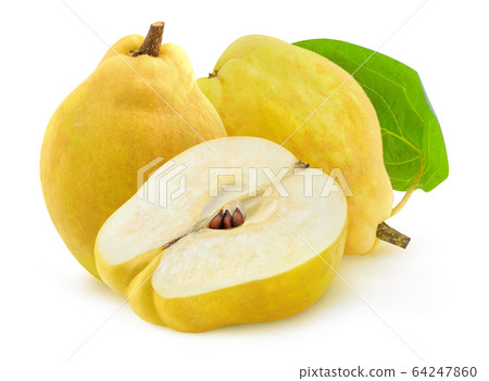 Isolated cut quince fruits 64247860