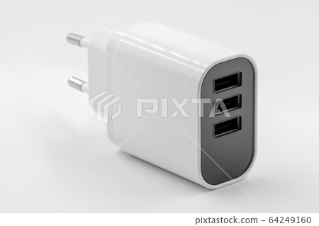 White socket travel charger for three USB ports 64249160