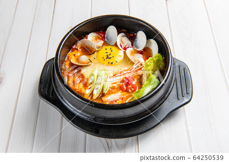 韓國食品，石鍋拌飯，toppogi，chajangmyeon，石烤石鍋拌飯 64250539