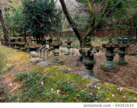 庫森登，周邊安裝了無數燈籠（1） 64261610