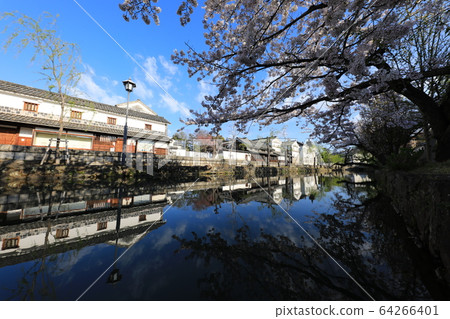 Kurashiki Bikan District 184 64266401