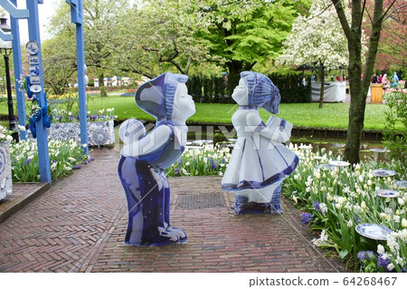 Delft grilled objects 64268467